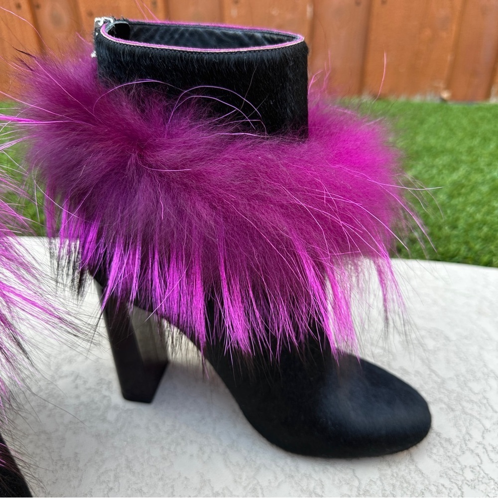 Fendi fox fur trim boots - Picture 2 of 14